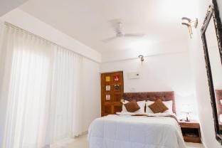 Spacious Studio Apartment Vagator Beach Apartment in Goa, India