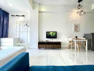 Cosy Studio @ KLCC & Embassy l Fast WiFi & Netflix Apartment in Federal Territory of Kuala Lumpur