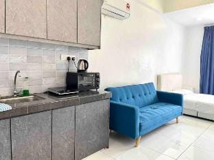 Cosy Studio @ KLCC & Embassy l Fast WiFi & Netflix Apartment in Federal Territory of Kuala Lumpur