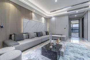 TML-Jomtien Beach 5 bedrooms  (KTV room + pool) Villa in Pattaya City