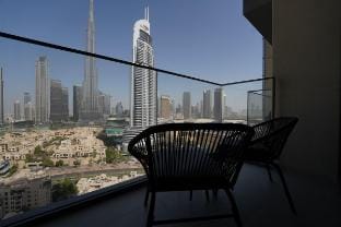 Burj Khalifa View Luxe 2BR| 5Min walk to DubaiMall Vacation rental in Dubai