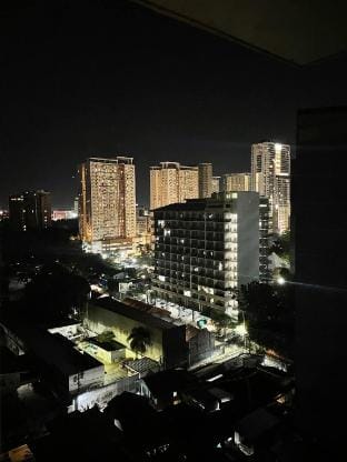 Luxe Condo Near IT Park& Waterfront- BE Residences Apartment in Lapu-Lapu City