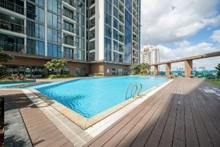 Intoxicate View-3BRs Apt - Wonderful Pool-Gym-Park Apartment in Ho Chi Minh City