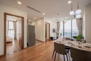 Top Floor 2BRs Apt - Nice view - Free Gym & Pool Apartment in Ho Chi Minh City