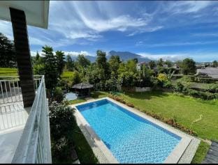 Villa Dalfa Villa in Cisarua