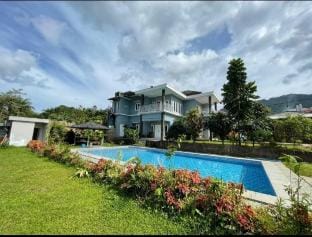 Villa Dalfa Villa in Cisarua