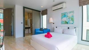 Chill Vibe at 4BR Pool Villa UTKB2 near Kata Beach Villa in Rawai