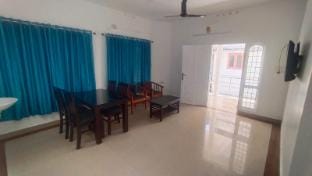 AzzA Holiday Home Apartment in Kochi