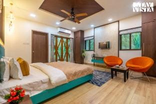 Crystalline by VEO - Part of StayVista Villa in Maharashtra