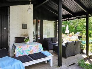 person holiday home Vacation rental in Zealand