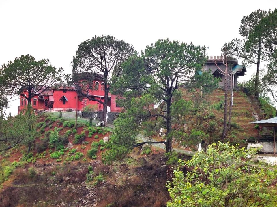 Jaitak Resort By Pine Hospitality Services Hotel in Himachal Pradesh