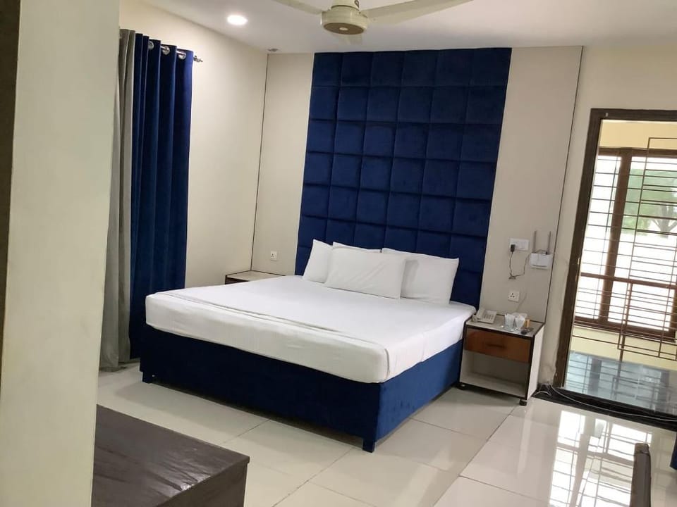 Rose Valet Guest House Hotel in Islamabad