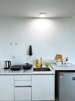 【Hot】Eleven Suite with Netflix @Trefoil Setia Alam Vacation rental in Selangor, Malaysia
