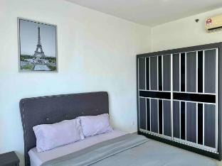 【Hot】Eleven Suite with Netflix @Trefoil Setia Alam Vacation rental in Selangor, Malaysia