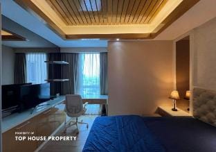 Travelibu - 1 Bed Casa Grande Mall Kota Kasablanka Apartment in South Jakarta City