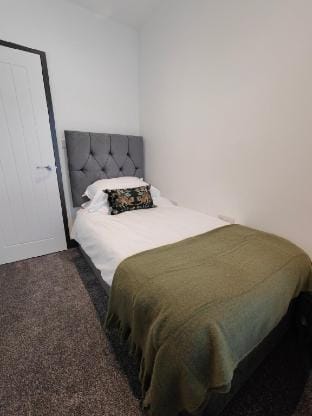 The Emerald Loft  - Ideal For Longer Term Bookings Apartment in Amber Valley