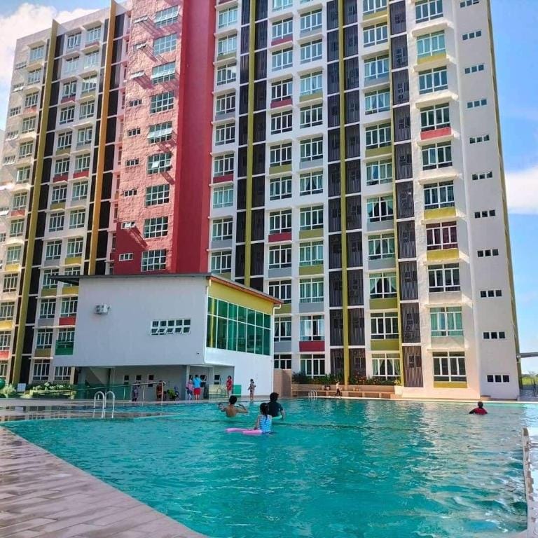Khaimal Valley Suite - Pool View Apartment in Pahang, Malaysia