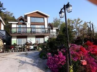 Anmyeondo Haemaru Tourist Farm Bed and Breakfast in South Korea