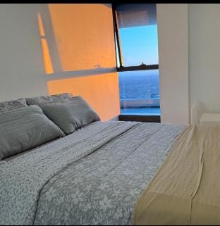 Private room&Bathroom in a shared accommodation  Apartment in Brisbane City