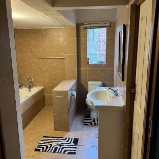 Your conveniently located comfortable studio Apartment in South Africa