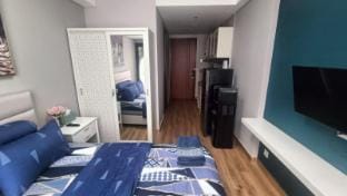 Keken 1 BR Pollux Habibie City View Top Floor Apartment in Riau Islands, Indonesia