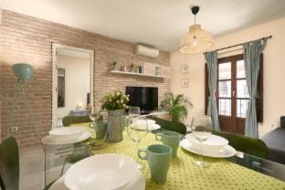 Apartamento Triana 2 habitaciones Apartment in Seville