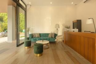 Grand View  apartment  Palmetto Karon beach 8/18 Apartment in Phuket