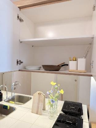 Serenity Room Pik 2 + Netflix by Koze (Teluknaga) Apartment in West Java