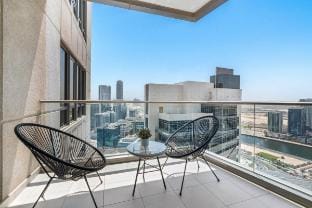 Silkhaus High Floor w/ Canal View | South Ridge Apartment in Dubai