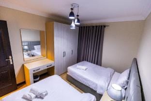 Superior Ocean Apartment Sheraton Near Airport Apartment in New Cairo City