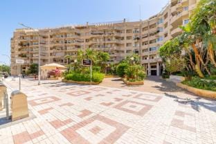 Oasis con terraza, vistas y piscina en la azotea Apartment in Torremolinos