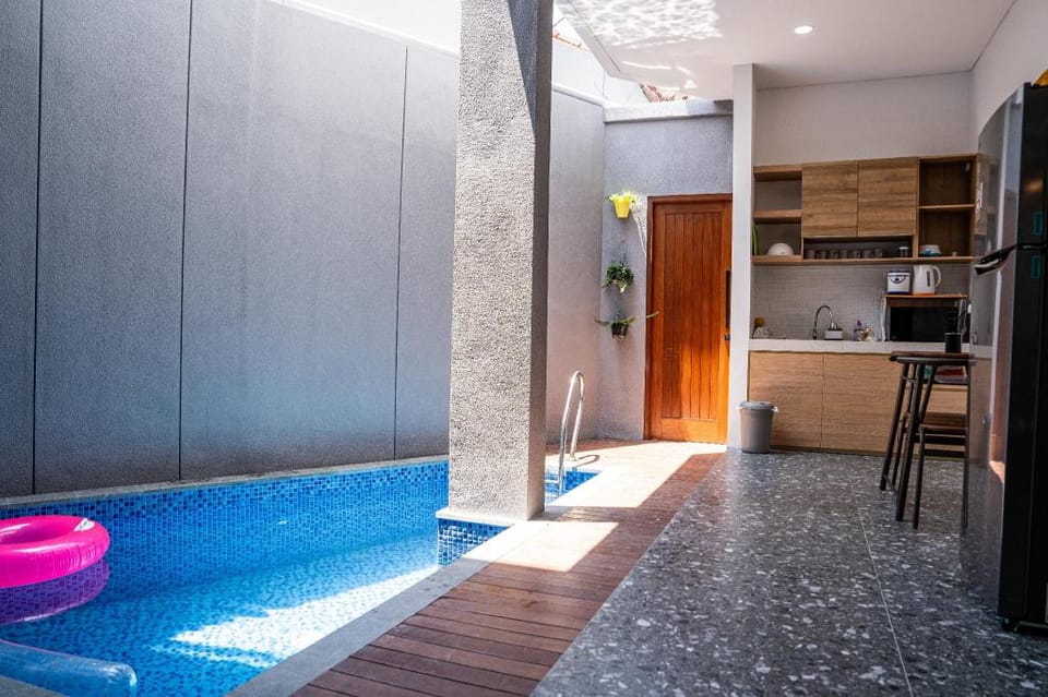 The Kamala Guest House Bed and Breakfast in North Kuta