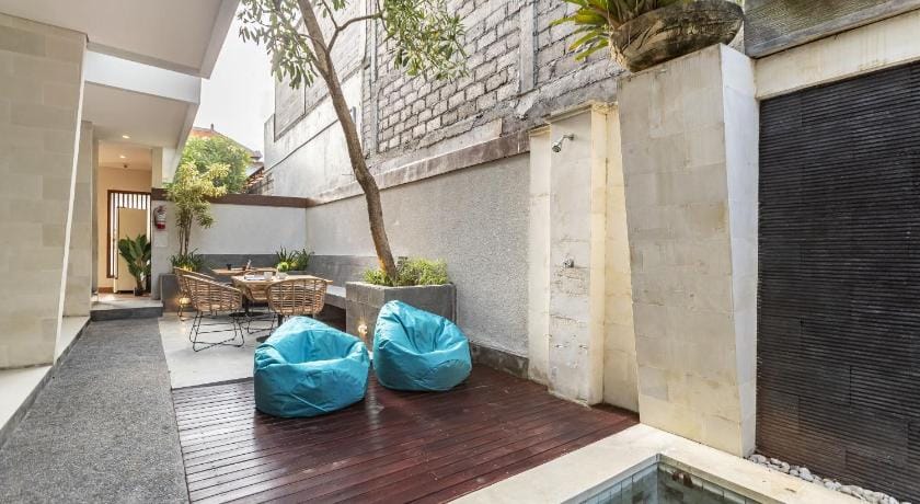 Cove Vin Stay Hotel in Denpasar