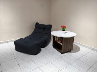 Cozy Homestay near Pantai & Aeon Big - 10pax Vacation rental in Johor