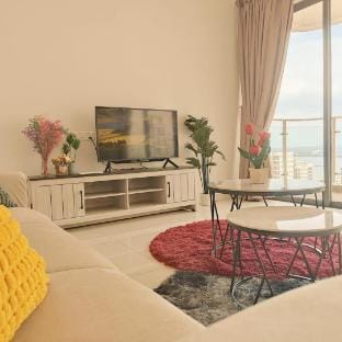 高楼美景夜色套房@DangaBay YiJia Apartment in Johor Bahru
