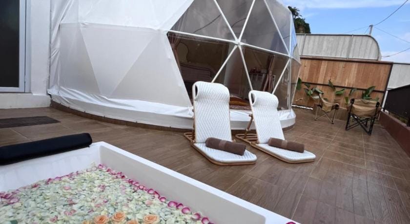 Oasis Inn Glamping Luxury tent in West Java