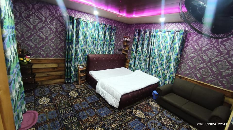 De brook Vacation rental in India
