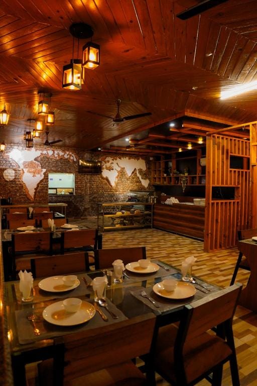 Shridhar Reesort Hotel in Rishikesh