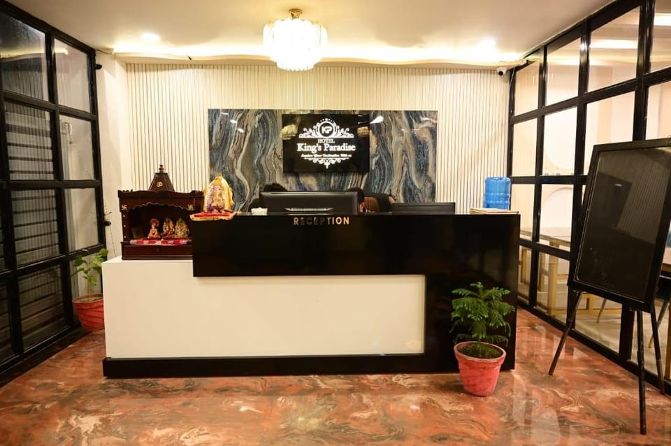 HOTEL KING'S PARADISE Airport Hotel in Lucknow