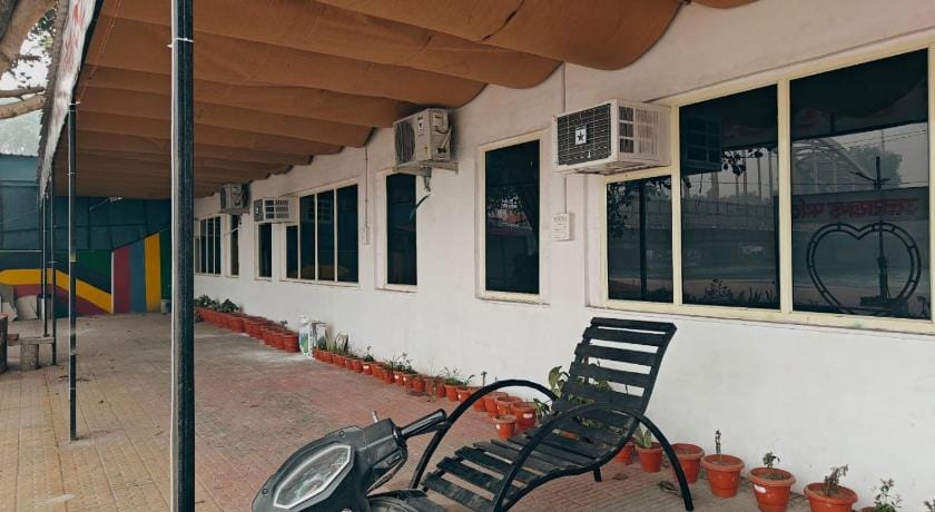 Ganga Savera Hotel in Uttarakhand