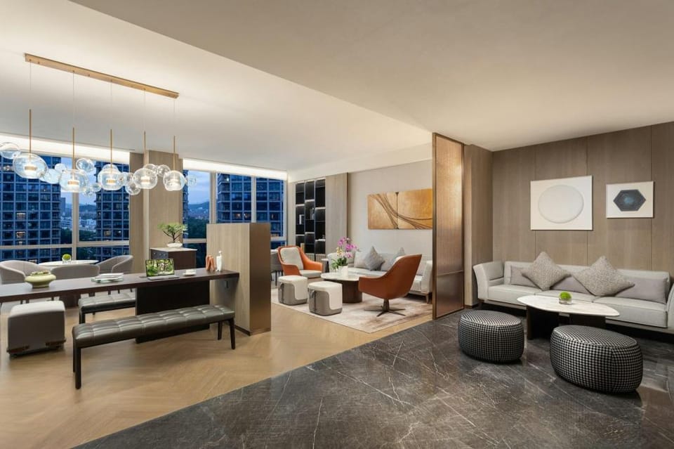 Somerset QPlex Shenzhen Apartment in Hong Kong