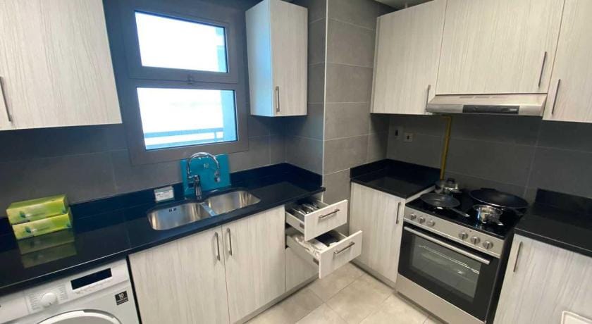 OYO HOME 1382 Spacious 1 BHK With Balcony Bed and Breakfast in Abu Dhabi
