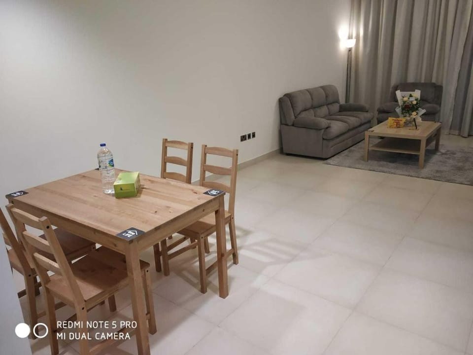 OYO HOME 1382 Spacious 1 BHK With Balcony Bed and Breakfast in Abu Dhabi