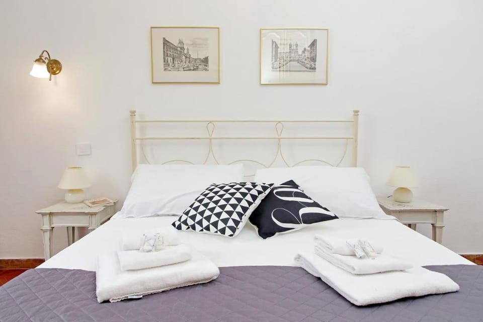 4BNB - Queen Mary Vatican Home Apartment in Rome