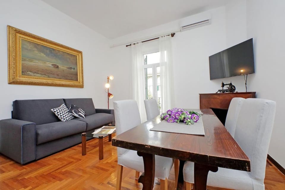 4BNB - Queen Mary Vatican Home Apartment in Rome