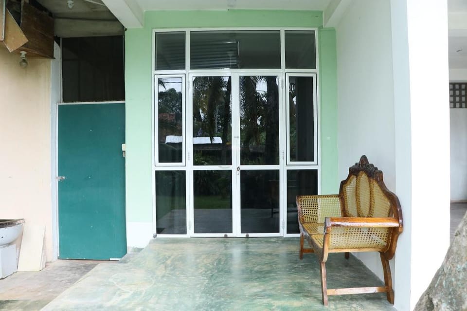Sheru Guest Bed and Breakfast in Southern Province