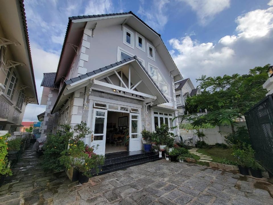 Savio Homestay Phu Dong Thien Vuong Vacation rental in Dalat