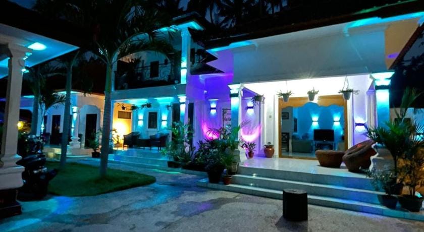 The Beach is My Happy Place Villa Taman Sari Hotel in Buleleng