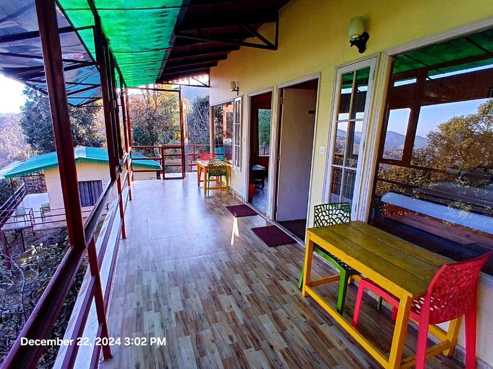 Way Wood Wind Hotel in Uttarakhand