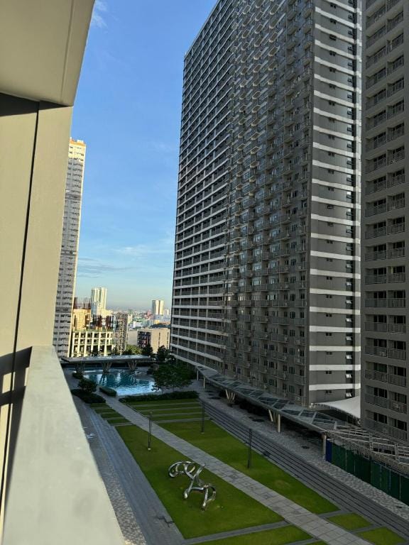 Ann’s cozy suite near Ortigas, Makati, and BGC Apartment in Mandaluyong